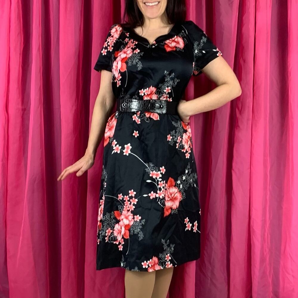 Vintage Hilo Hattie Hawaiian satin midi dress, size small - med